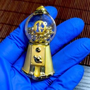 Vintage signed Ajc Nastaglic Jelly Belly Brooch ! As Is Returns Wearable